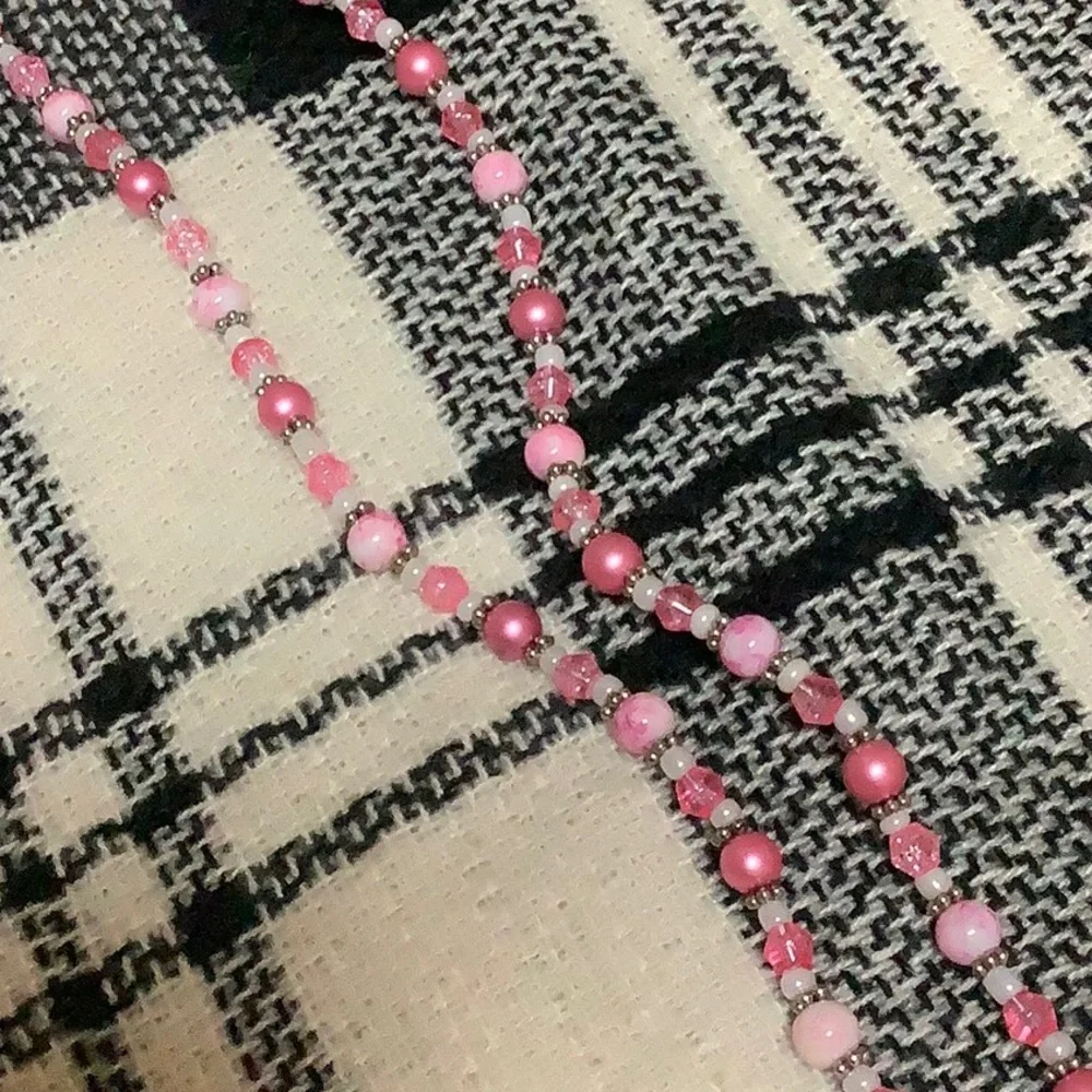 Pink beaded handmade ID lanyard - Picture 3 of 5